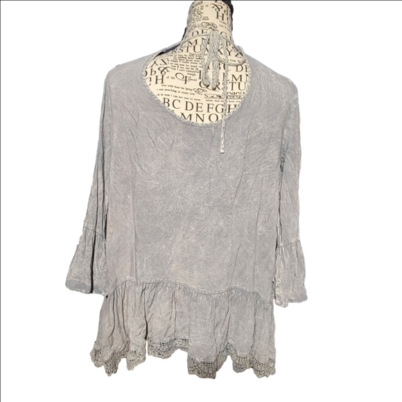 Altar'd State womens medium blouse - Picture 3 of 4